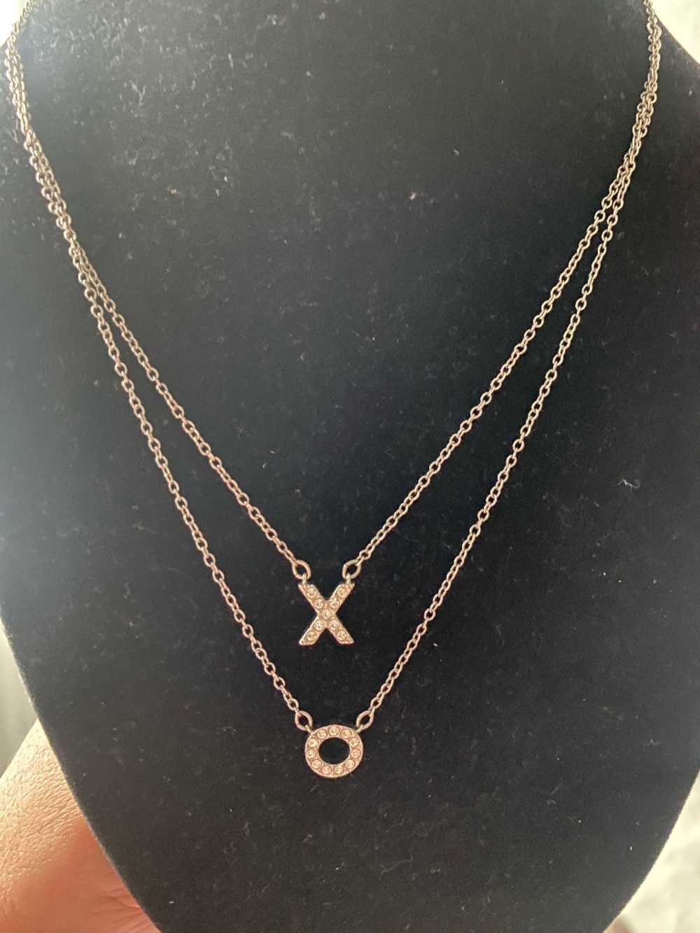 TOUCHSTONE CRYSTAL XO NECKLACE NEW